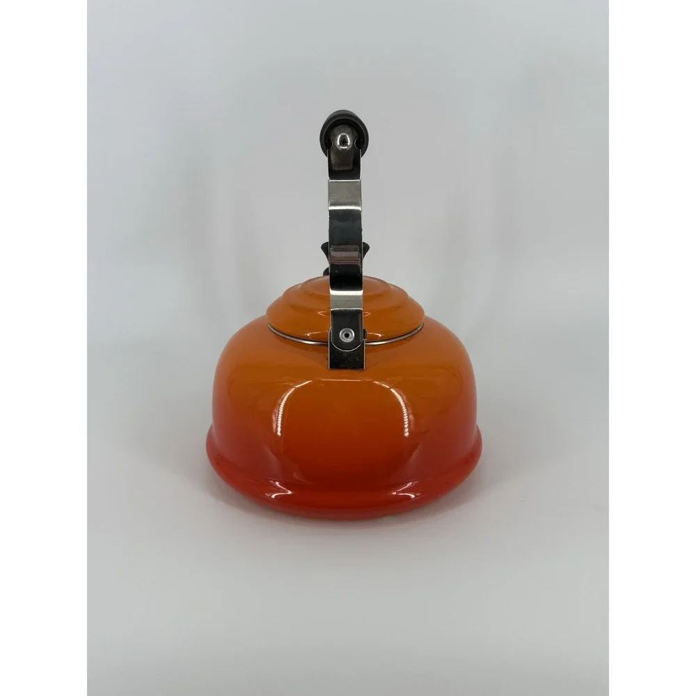 LE CREUSET Enamel On Steel Whistling Tea Kettle 1.7 Qt Flame Orange Classic